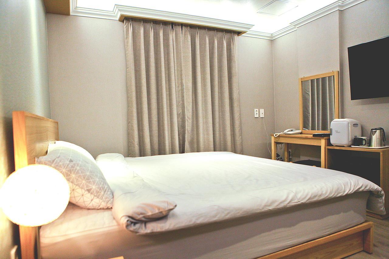 Jeju Sejong Hotel Exterior foto