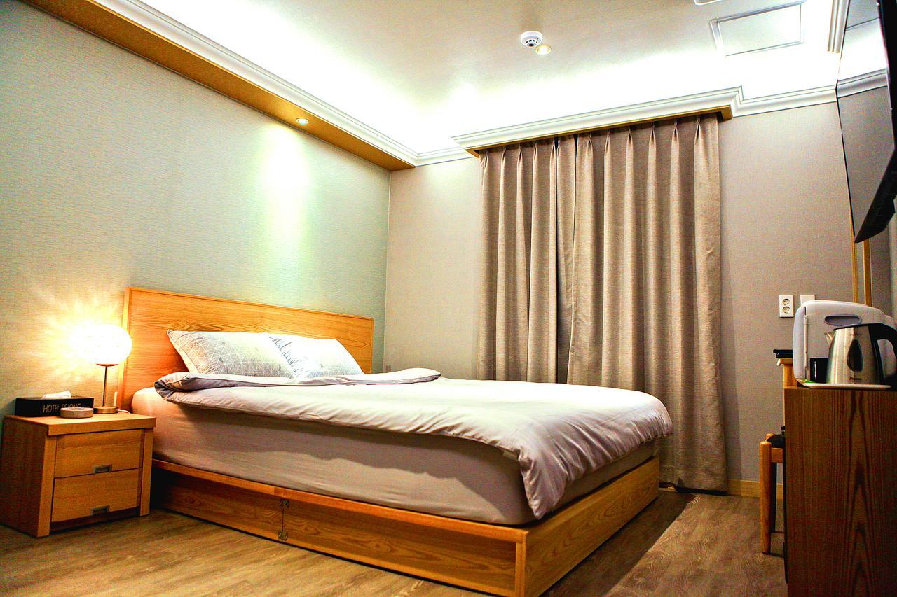 Jeju Sejong Hotel Exterior foto